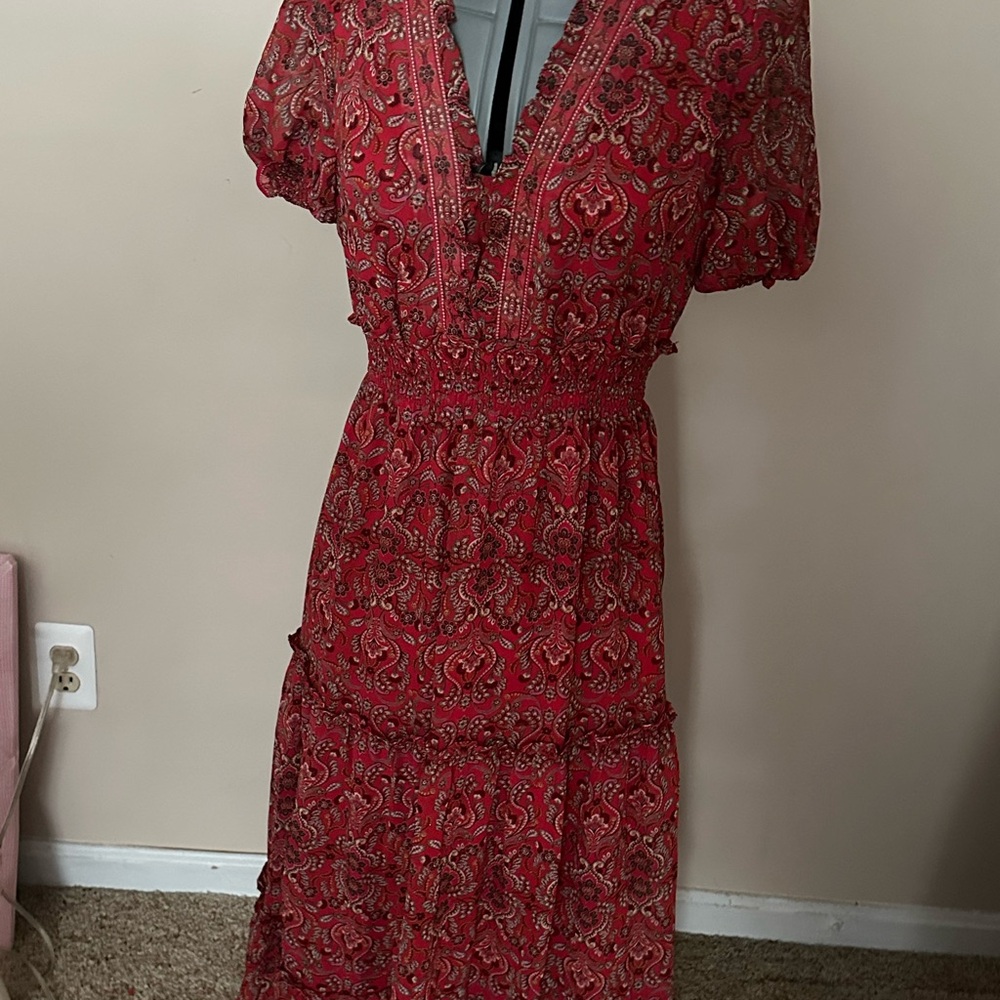 Max Studio Red Paisley Long Sleeve Dress